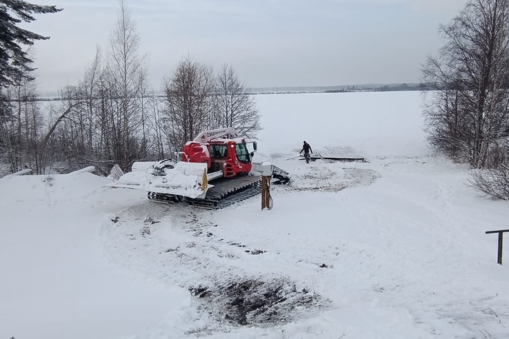 Акватория Курголовского озера освобождается от самовольных построек