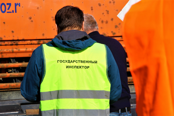 18 нелегальных перевозчиков отходов выявлены в ходе рейда в Ленобласти 