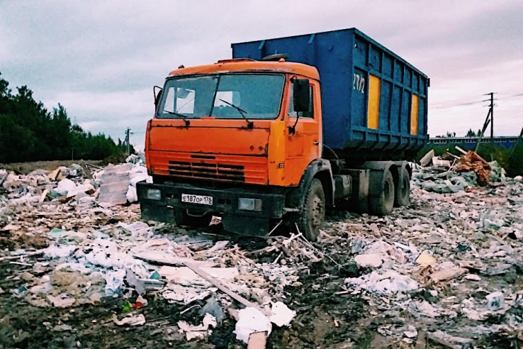4 грузовика и бульдозер изъяты в ходе рейда во Всеволожском районе