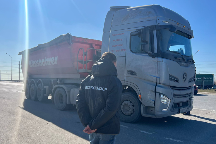 Две точки, два самосвала и ноль шансов у нарушителей!