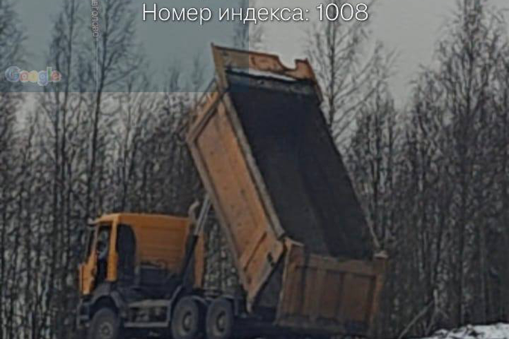 Инспекторы Эконадзора совместно с Экомилицией не оставили шансов нарушителям, выявив факт незаконного обращения с отходами с использованием самосвалов. Водитель спецтехники лишился своего автомобиля прямо на месте.